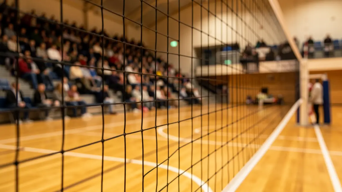 Image générique d'un filet de volley-ball dans un gymnase.